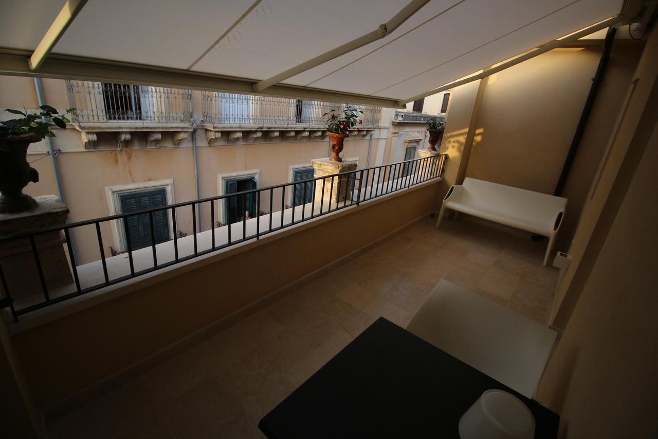Hotel Porta Reale Noto Bagian luar foto